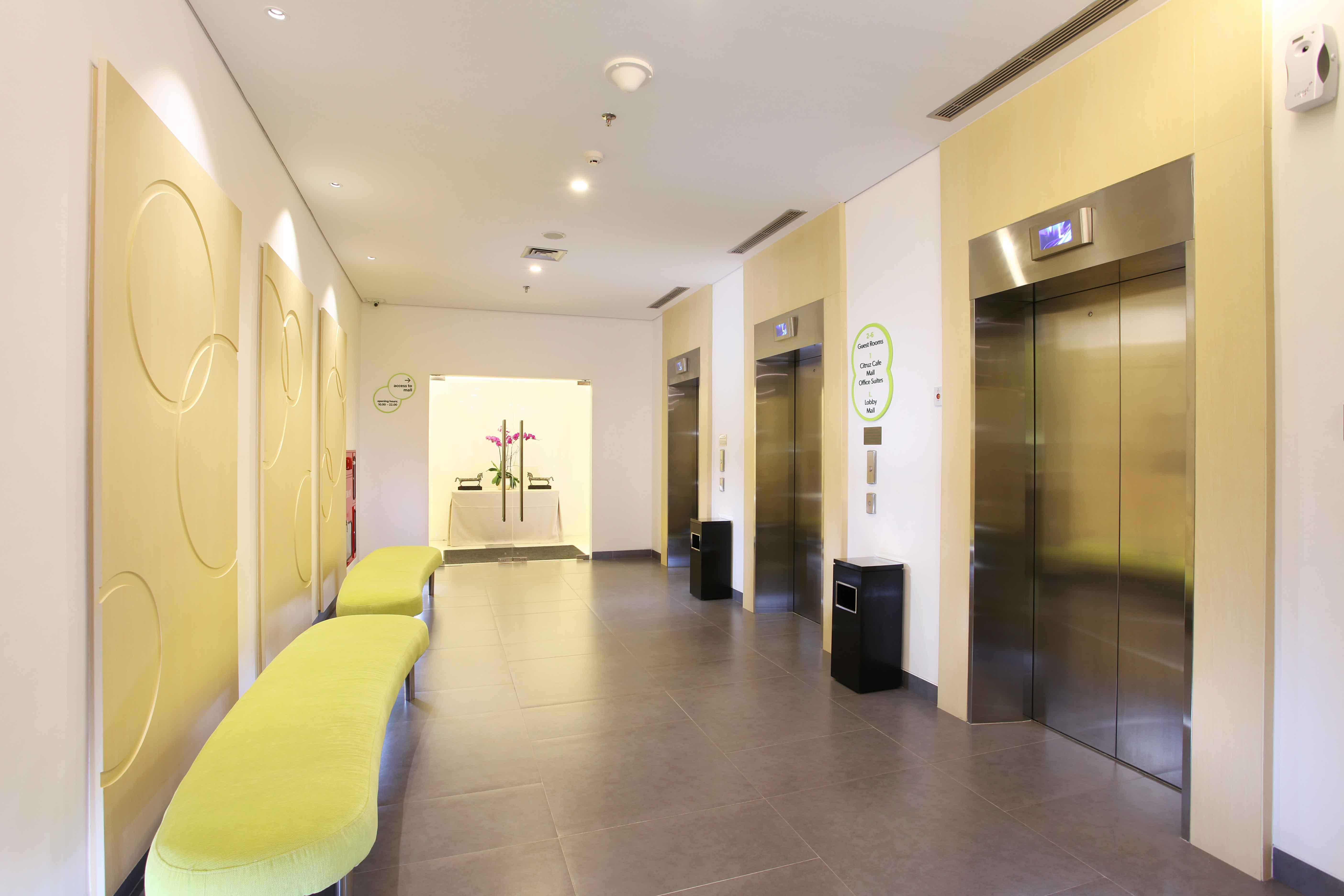 Zest Airport Jakarta By Swiss-Belhotel International Тангеранг Екстериор снимка