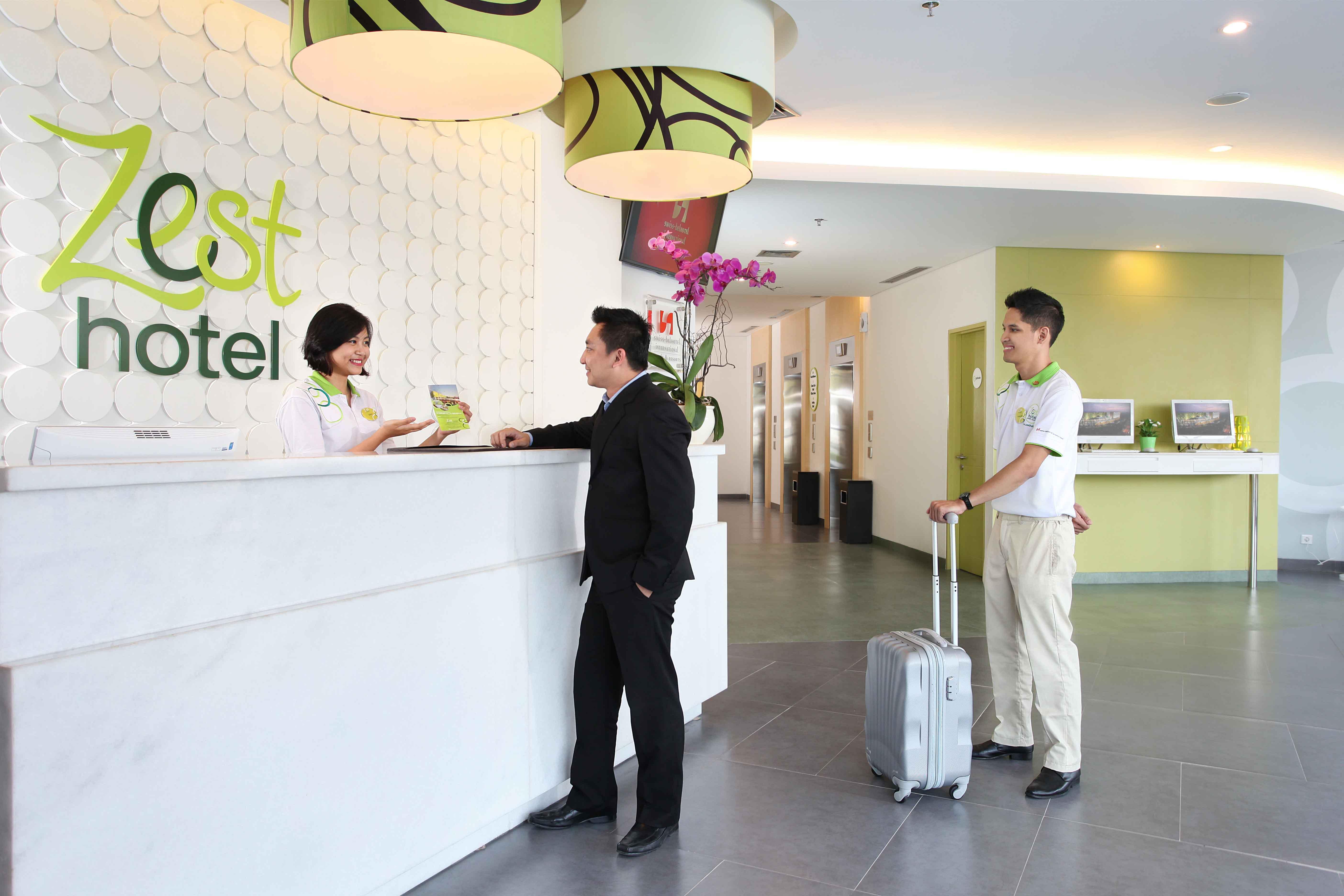 Zest Airport Jakarta By Swiss-Belhotel International Тангеранг Екстериор снимка