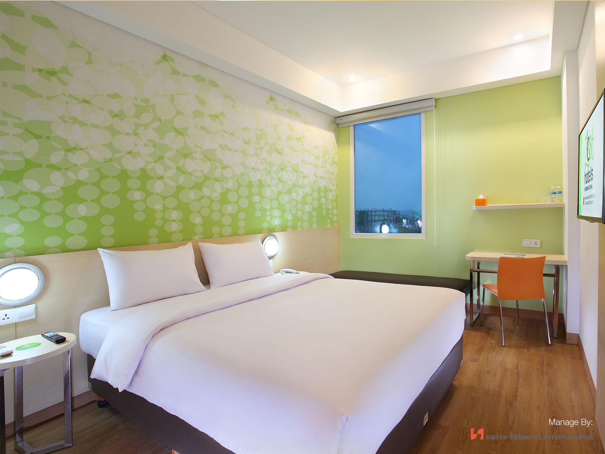 Zest Airport Jakarta By Swiss-Belhotel International Тангеранг Екстериор снимка
