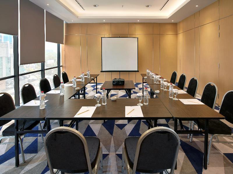 Zest Airport Jakarta By Swiss-Belhotel International Тангеранг Екстериор снимка