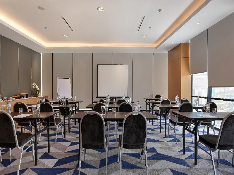Zest Airport Jakarta By Swiss-Belhotel International Тангеранг Екстериор снимка
